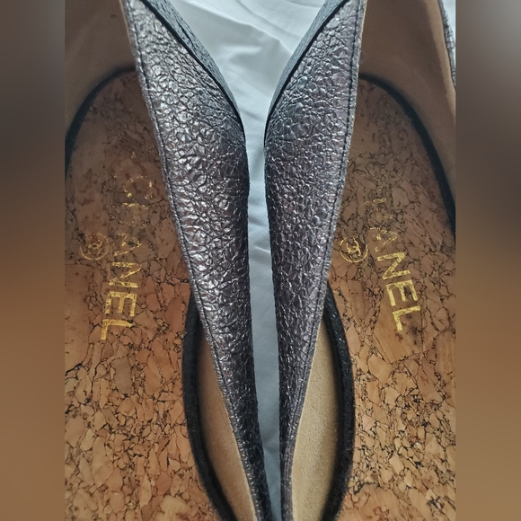 Sz 41 authentic Chanel ope toe shoes - Picture 2 of 7